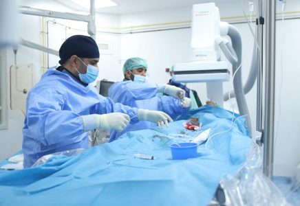 نجاح طبي موريتاني في إنجاز عملية قلب دقيقة دون دعم أجنبي