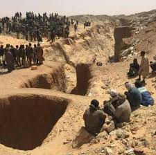 انهيار مقلع جديد يحتجز منقبين في شمال موريتانيا