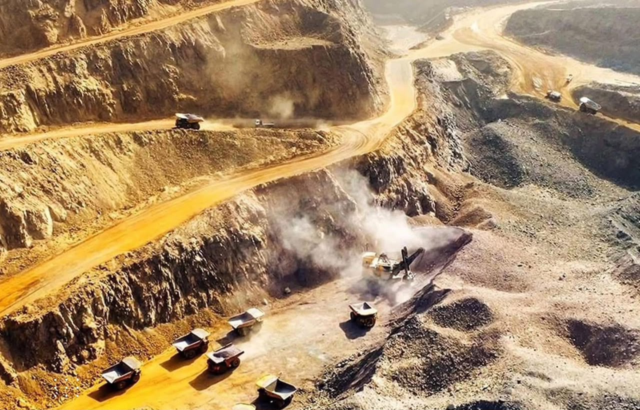 مجلس الوزراء يطلع على تفاصيل تمويل مشروع العوج لتعدين الحديد
